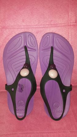 Girls size 12 crocs