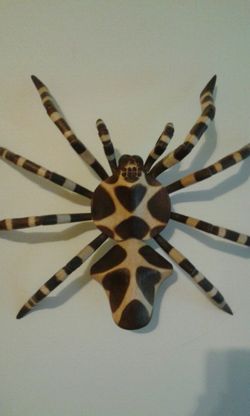 18' wooden spider. Cool wall piece.