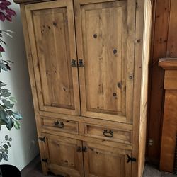 Cabinet Chest