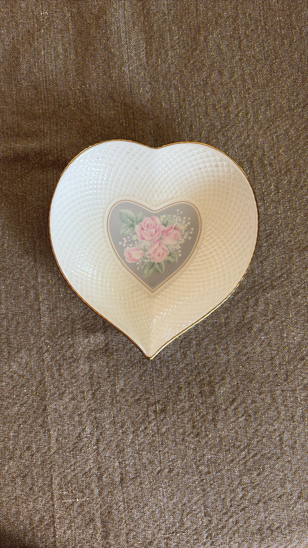 Ivory Bone China Mikasa heart rose bouquet candy dish