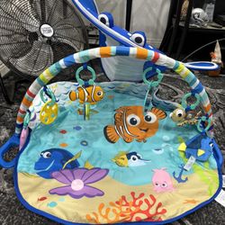 Finding Nemo Baby Gym