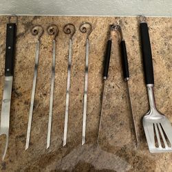 Set of Heavy Duty BBQ Utensils, Barbecue Fork, Tongs, Spatula and 4 Kabob Skewers