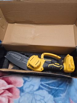 Handheld saw