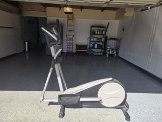 Elliptical Trainer / Treadmill