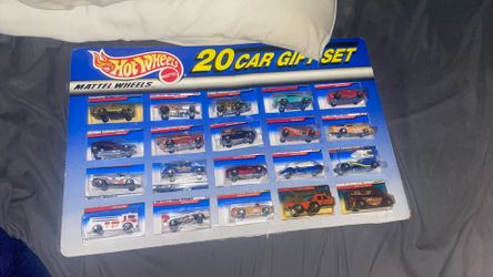 1999 Mattel 20 car gift set Hot Wheels