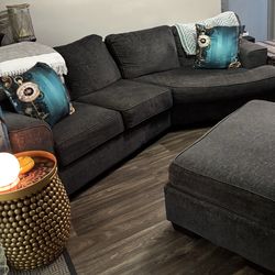 Curved sectional couch with ottoman