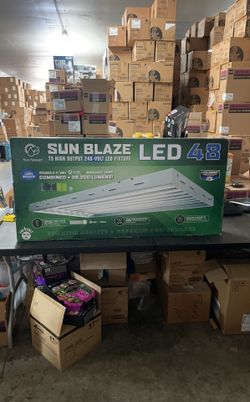 HGC960487 T5 LED 48 - 4 ft Fixture, 8 Lamp, 240V - Indoor Grow Light Fixture For Hydroponic & Greenhouse Use, White