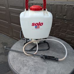 Solo Backpack Sprayer Model 425