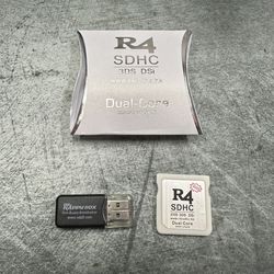 R4iLS compatible R4 card for Nintendo DS