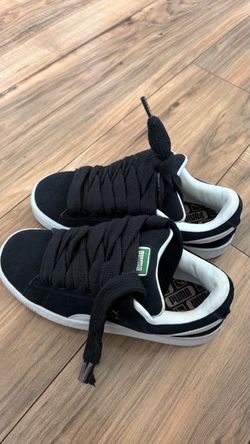 Puma Suede Black Low-Top Sneakers