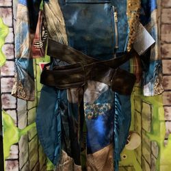 New Disney Costume - - Size 5/6 - $25