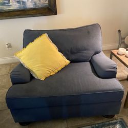 1 Comfy Oversized Chair