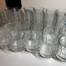 Vintage Anchor Hocking “Tartan” Glassware Set – 24 Pieces (12 Tall + 12 Short)