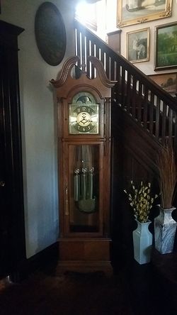 Howard Miller grandfather clock!!