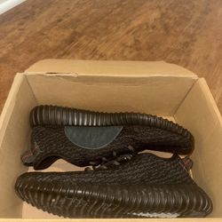 Yeezy Boost 350 Pirate Black