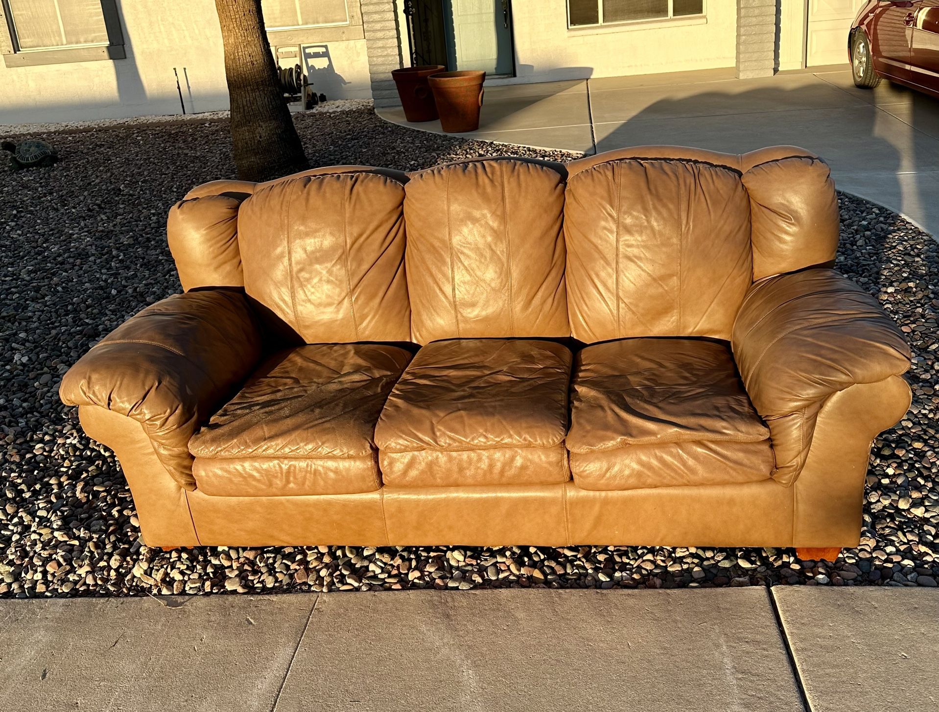 Leather couch Used Free for Sale in Glendale, AZ OfferUp