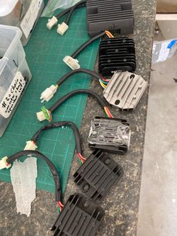 Voltage regulators for pocket bikes dirt bikes moped scooters Tank Roketa Coolster ATVs Gokarts Lifan LFB200 Street súper bikes 150cc 200cc 250cc