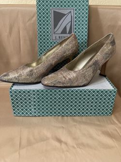 J. Renee (Vintage) Woman’s Gold Shoes / Pumps  *SALE*