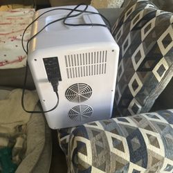 Mini Fridge 