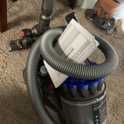 Dyson Dc23 Vacuum 