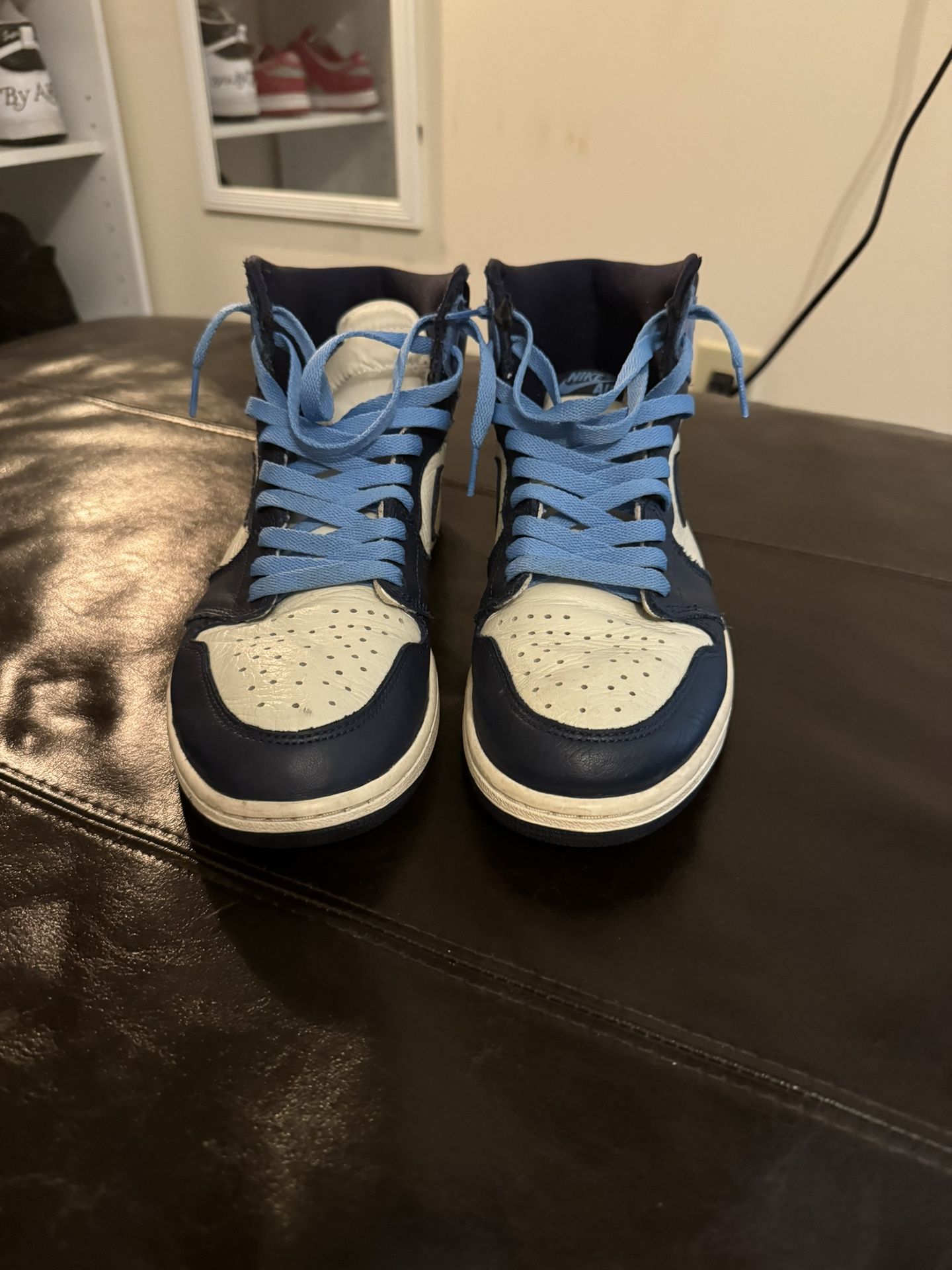Air Jordan 1 Obsidian 