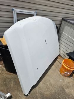 2006 Chevrolet Silverado  hood