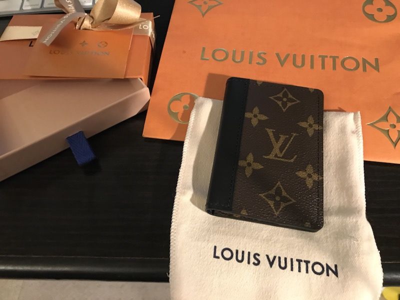 Louis Vuitton Pocket Organizer/Wallet - M60111