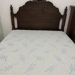 Beautiful Vintage Double/Full Size Bed - $295 
