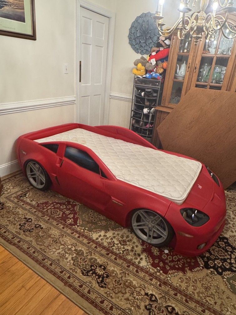Corvette Car Bed & Toy Chest