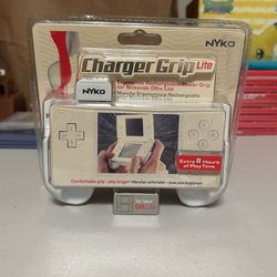 Charger Grip Lite Nyko 2006 For Ds Lite 