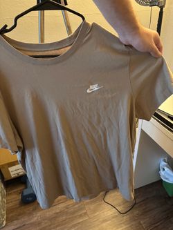 Nike Club T-Shirt Tan size XXL