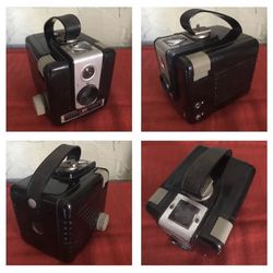 1949 Kodak Brownie Hawkeye Camera Flash Model VINTAGE