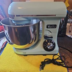 YOIFO STANDAR MIXER. 4.7 QT. 300W