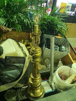 10$ 4x Vintage brass lamps woth new bulbs