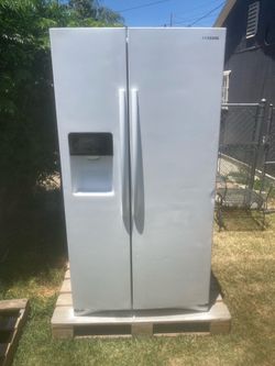Samsung refrigerator 4 sale