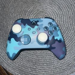 Blue Camo Xbox Controller 
