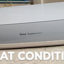 CRICUT EXPLORE 2 (BLUE) (EXCELLENT CONDITION) & ACCESSORIES 
