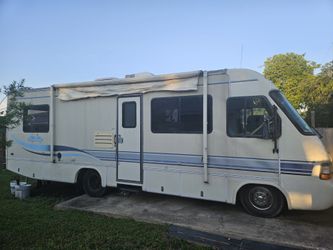 Chevy damon daybreak rv with gm 454 big block and tr700r4 transmission