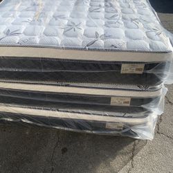 🔆🛏Mattress Pillow Top 💤🔅 ❇️Memory Foam ✳️All Sizes In Stock ✴️SAME DAY DELIVERY🚚 ✅Queen sizes $199 ✅Full sizes $180 ✅Twin sizes $120 ✅Cal king