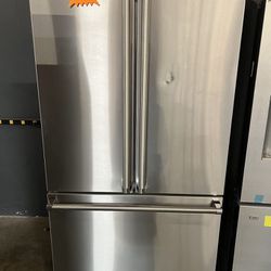 Viking Stainless Steel French Door Refrigerator V58