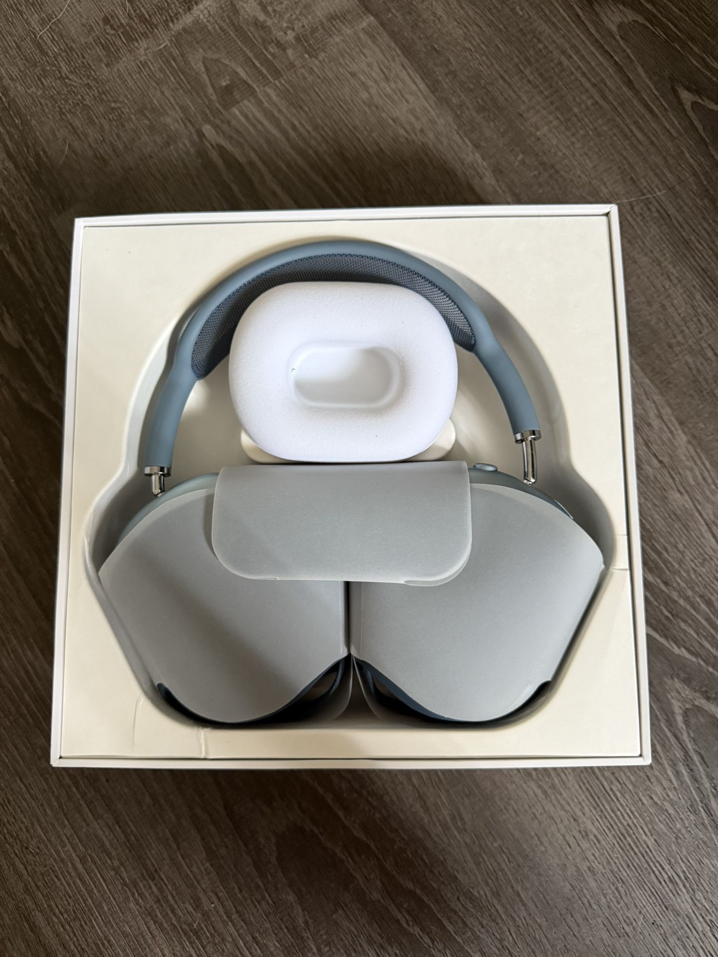 Apple AirPod Maxes - Blue