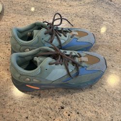 Yeezy 700 Faded Azure Size 11.5