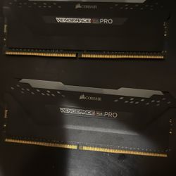 Corsair vengeance rgb pro DDR4 