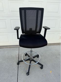 Vari Drafting Chair