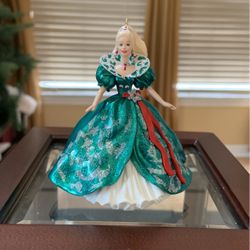 Hallmark Holiday Barbie Collector’s Series Christmas Ornament 
