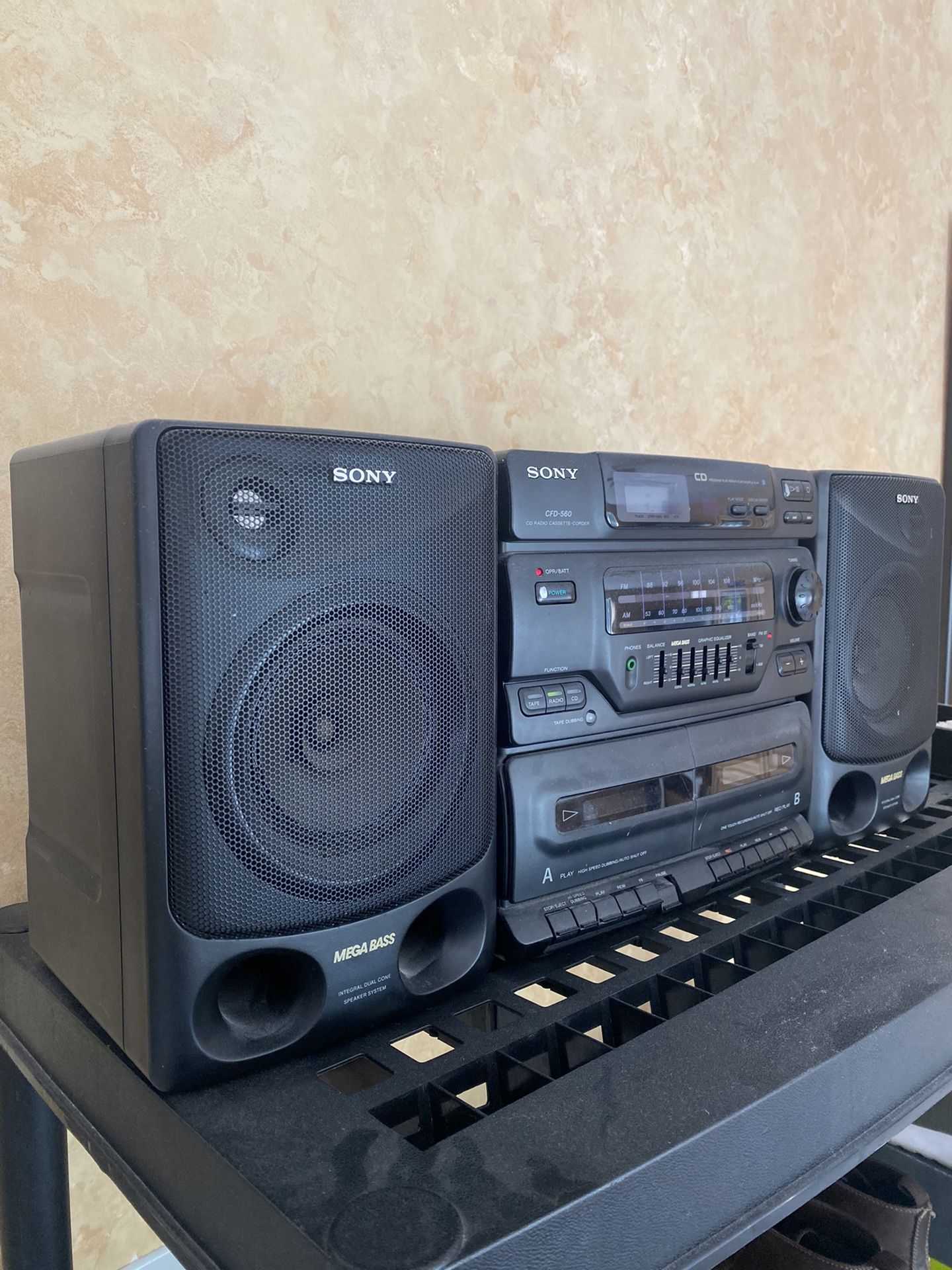 Sony CFD560 CD Radio CassetteCorder for Sale in Pompano Beach, FL