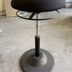Adjustable Work Stool