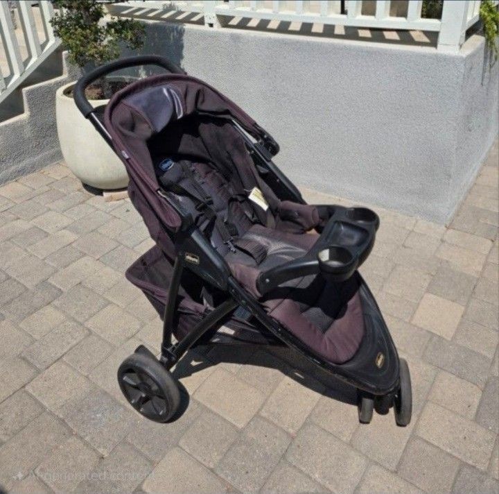 FREE - Chicco Stroller (Read Description)