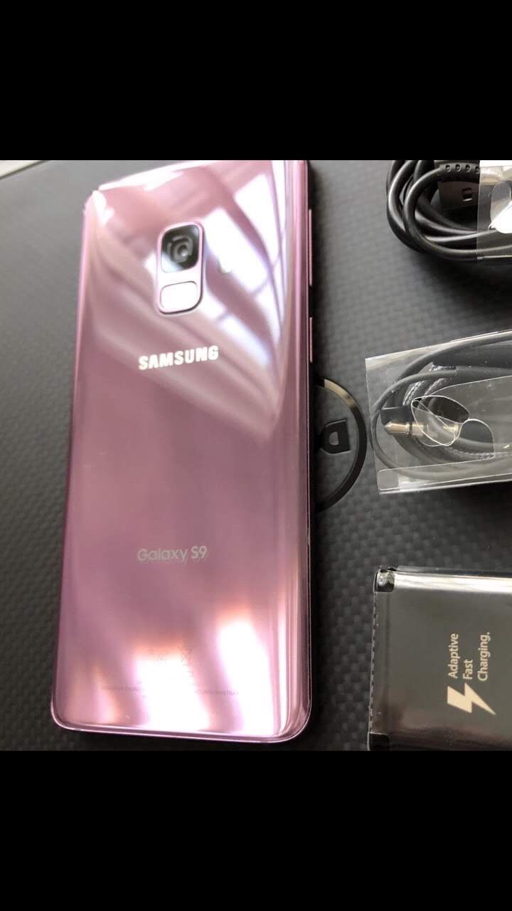 Samsung Galaxy S9 just like NEW ( FACTORY UNLOCKED)
