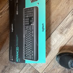 Mk520 Logitech Keyboard